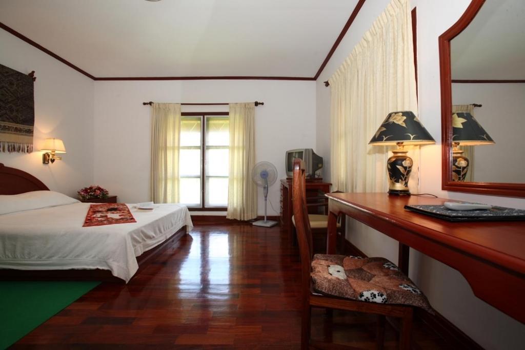 Vansana Plain Of Jars Hotel Muang Phonsavan Exterior photo