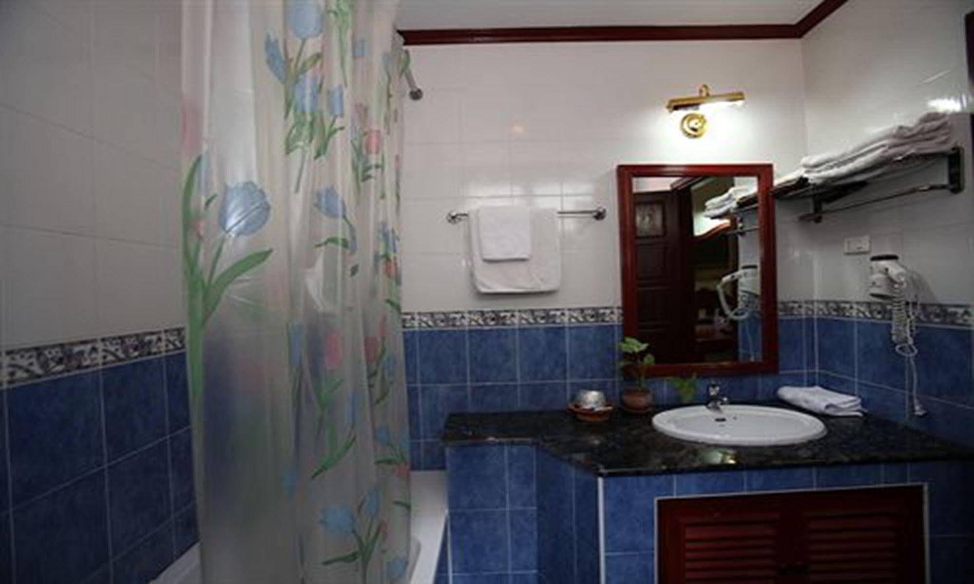 Vansana Plain Of Jars Hotel Muang Phonsavan Exterior photo