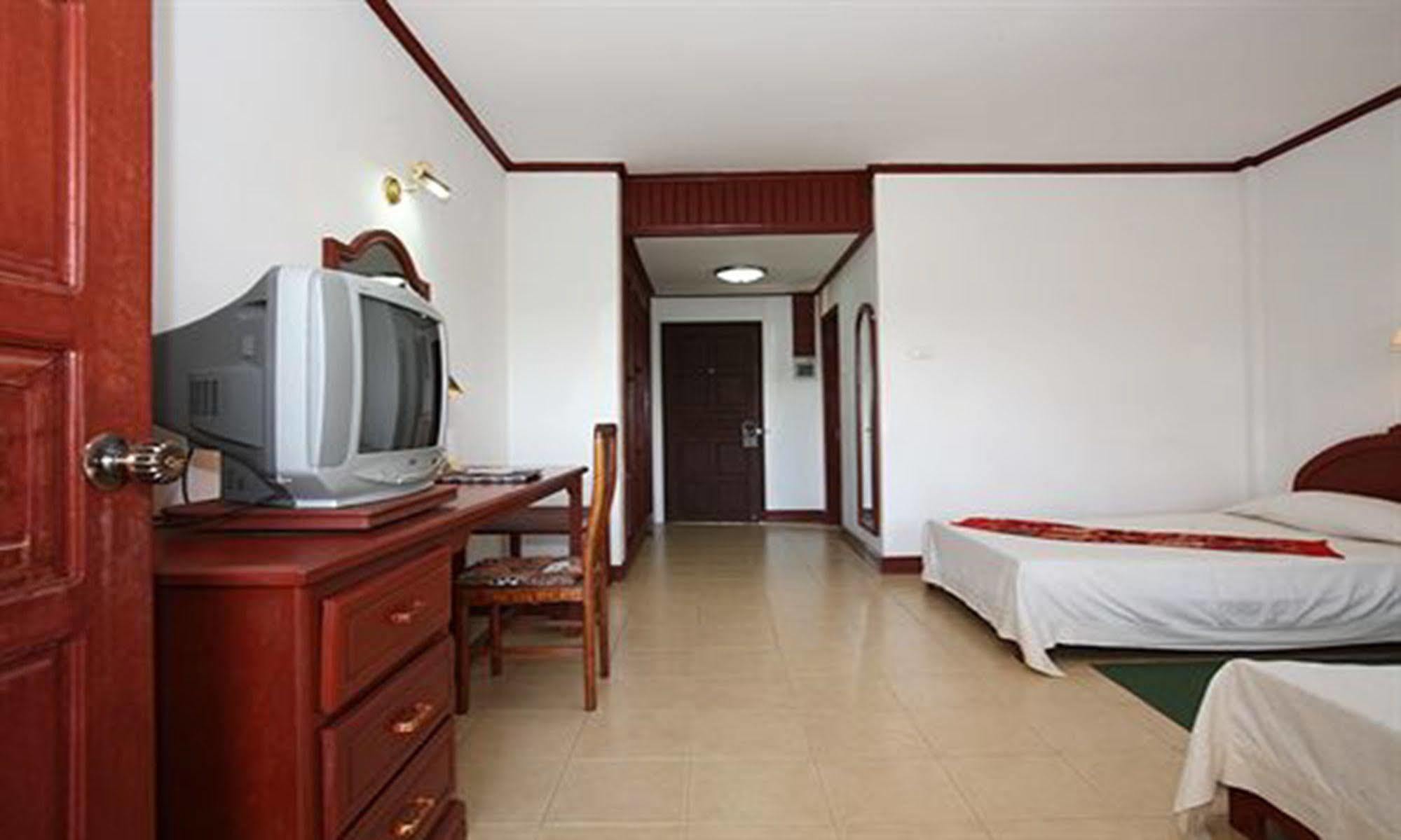 Vansana Plain Of Jars Hotel Muang Phonsavan Exterior photo